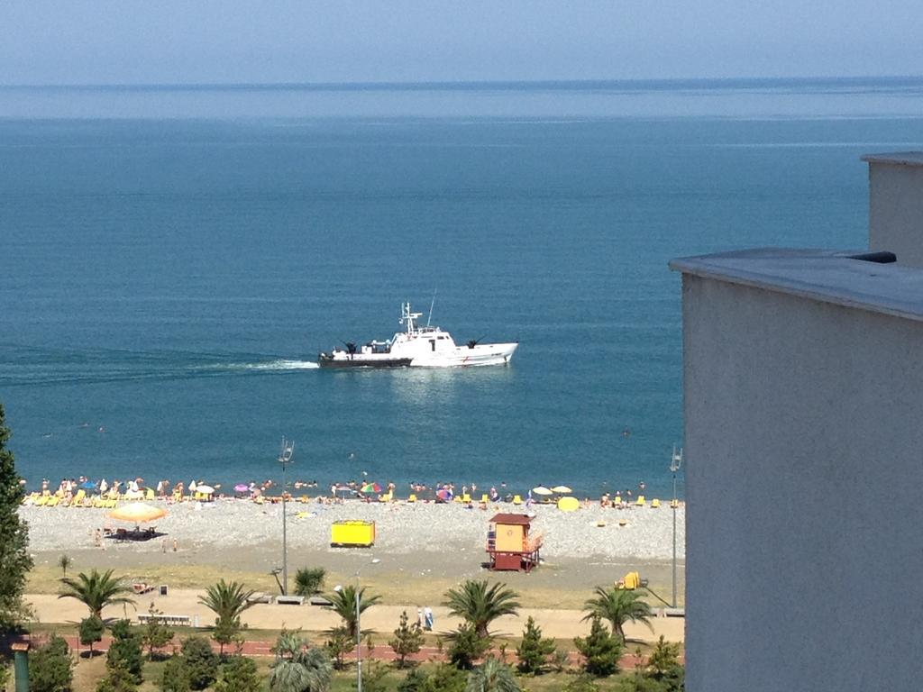 Apartments In Batumi With Sea View Экстерьер фото